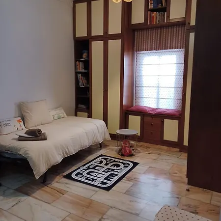 Casa Con Alma # Junto A Estacion De Trenes Y Muy Cerca Del Centro *