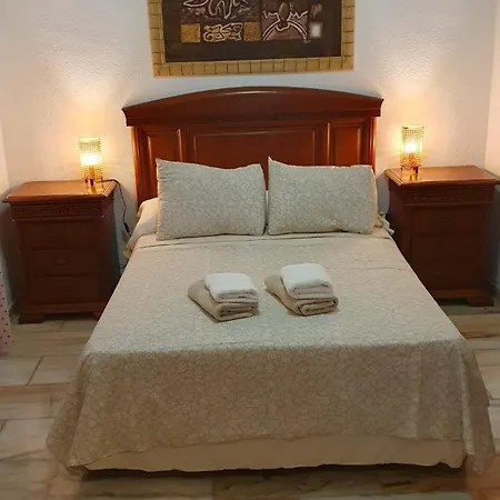 Casa Con Alma # Junto A Estacion De Trenes Y Muy Cerca Del Centro *