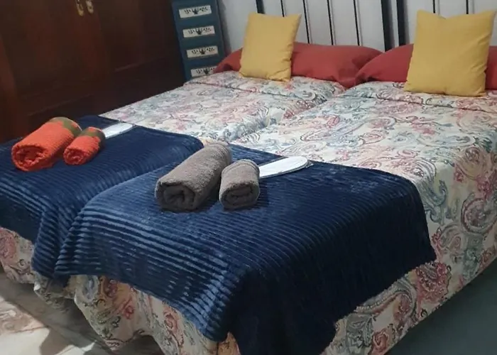 Casa Con Alma # Junto A Estacion De Trenes Y Muy Cerca Del Centro * קורדובה