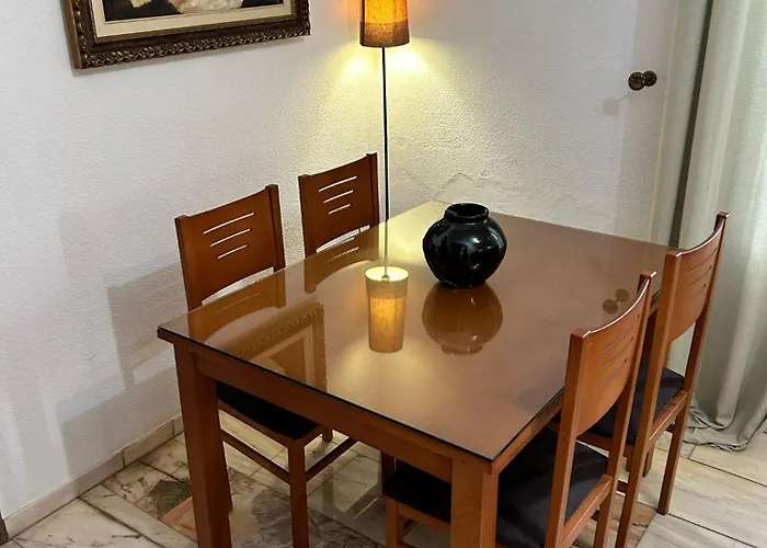 Casa Con Alma # Junto A Estacion De Trenes Y Muy Cerca Del Centro בית נופש *