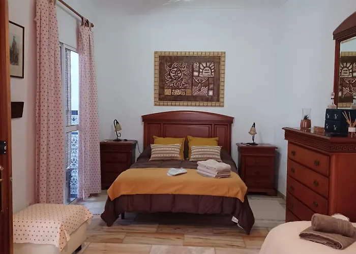 Casa Con Alma # Junto A Estacion De Trenes Y Muy Cerca Del Centro